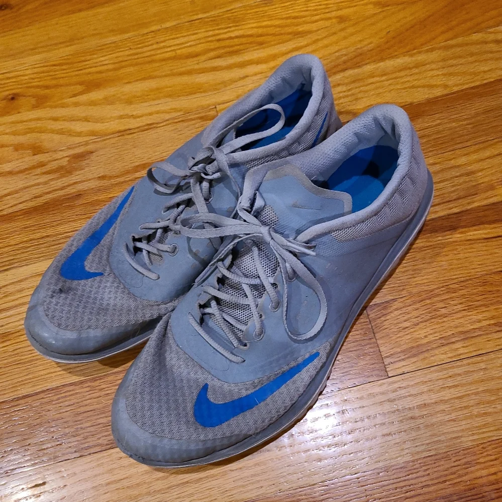 Nike Sneakers